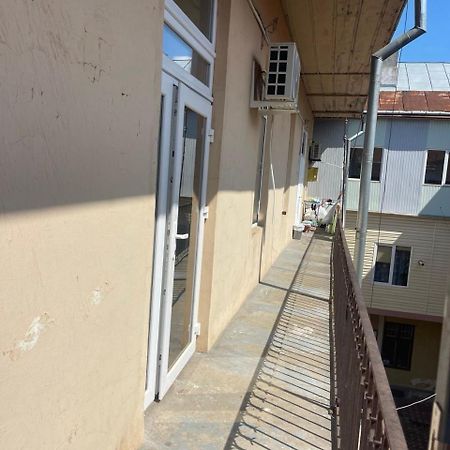 Newtone Apartment Chernivtsi Bagian luar foto
