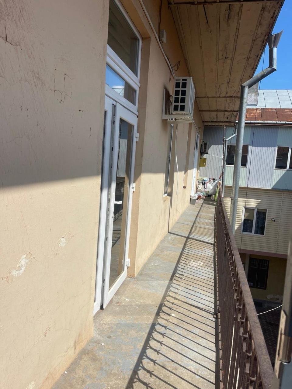 Newtone Apartment Chernivtsi Bagian luar foto