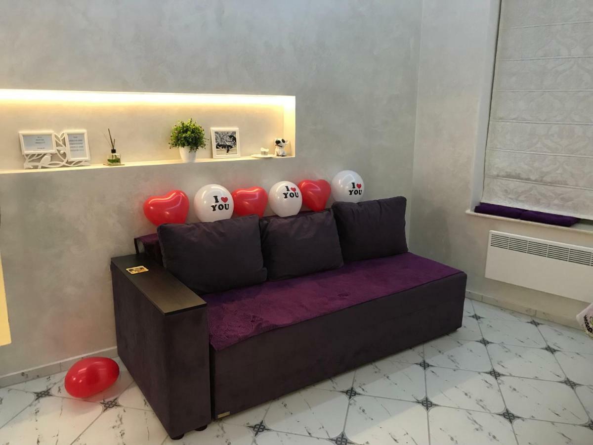 Newtone Apartment Chernivtsi Bagian luar foto