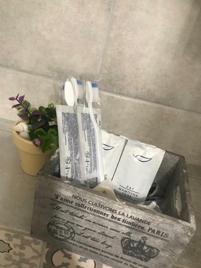 Newtone Apartment Chernivtsi Bagian luar foto